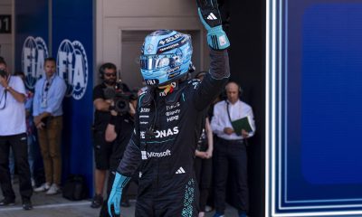 El piloto británico del equipo Mercedes George Russell consigue la pole position después de la clasificación previo al Gran Premio de Fórmula 1 de Barcelona-Cataluña. EFE/Siu Wu