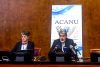 El embajador de Irán ante la ONU en Ginebra, Ali Bahreini (d), atiende a los medios este martes en el marco de las negociaciones técnicas celebradas en Suiza entre las delegaciones de Irán y Estados Unidos. EFE/ Antonio Broto
