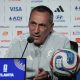 El seleccionador de Arabia Saudí, el griego Georgios Donis, habla en una rueda de prensa previo a su partido del Grupo H del Mundial de la FIFA 2026 ante España, en Atlanta (EE.UU.). EFE/ Lavandeira Jr.