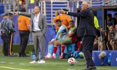 El seleccionador de Brasil, Carlo Ancelotti (d), durante el partido ante Marruecos del grupo C del Mundial 2026 en el estadio MetLife en Nueva Jersey (Estados Unidos). EFE/Ángel Colmenares
