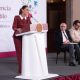 Fotografía cedida por la presidencia de México de su mandataria Claudia Sheinbaum hablando en una rueda de prensa este martes, en Palacio Nacional de la Ciudad de México (México). EFE/Presidencia de México/SOLO USO EDITORIAL/NO VENTAS/SOLO DISPONIBLE PARA ILUSTRAR LA NOTICIA QUE ACOMPAÑA (CRÉDITO OBLIGATORIO)