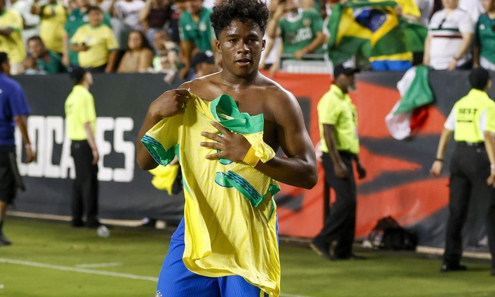 Fotografía de Adam Davis, en la que puede verse en una imagen de archivo del 9 de junio de 2024 al delantero de Brasil Endrick Sousa. EFE