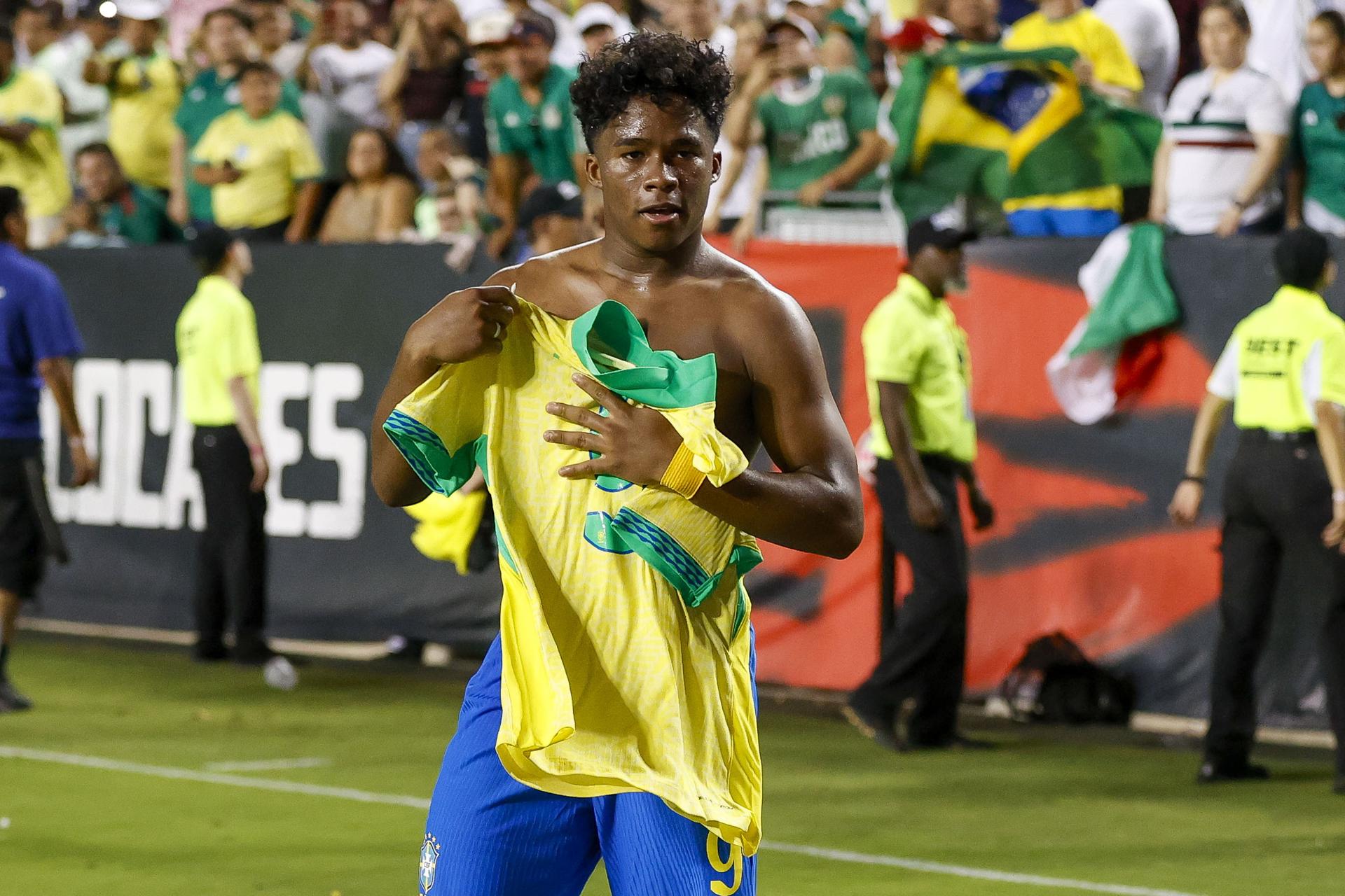 Fotografía de Adam Davis, en la que puede verse en una imagen de archivo del 9 de junio de 2024 al delantero de Brasil Endrick Sousa. EFE