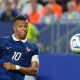 El jugador francés Kylian Mbappé controla el balón durante el partido del Grupo I de la Copa Mundial de la FIFA 2026 entre Francia e Irak en el Lincoln Financial Field de Filadelfia, Estados Unidos. EFE/Octavio Guzmán