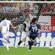 Fotografía de Youri Kochetkov, en la que puede verse en una imagen de archivo del 16 de junio de 2006 al jugador argentino Lionel Messi (d) a punto de marcar el 6-0 definitivo frente a Serbia y Montenegro. EFE