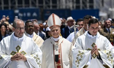 - El Papa León XIV oficia una misa en el puerto de Santa Cruz de Tenerife, Isla de Tenerife, Islas Canarias, España, 12 de junio de 2026. El pontífice visita Tenerife en el último día de su viaje a España tras visitar Madrid, Barcelona y la Isla de Gran Canaria. (Papa, España) EFE/EPA/CIRO FUSCO