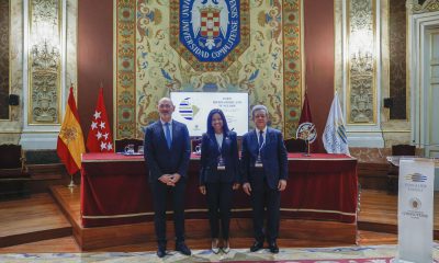 .-Ynés Vargas (d), Directora de Funglode España; Joaquín Goyache Goñi (c), Rector de la Universidad Complutense de Madrid y Leonel Fernández Reyna, ex presidente de la República Dominicana y Presidente de la Fundación Global Democracia y Desarrollo (Funglode), durante el "FORO IBEROAMERICANO FUNGLODE. Sociedad, Economía y Conocimiento en el escenario global", en la Universidad Complutense, este lunes en Madrid. EFE/ David Fernández