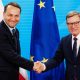 El Ministro de Asuntos Exteriores de Polonia, Radoslaw Sikorski (i), y el Ministro de Asuntos Exteriores de Alemania, Johann Wadephul (d), se dan la mano tras una rueda de prensa durante el Foro Germano-Polaco en el Ministerio de Asuntos Exteriores alemán en Berlín, Alemania, 17 de junio de 2026. (Alemania, Polonia) EFE/EPA/CLEMENS BILAN