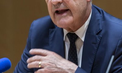 .- El Presidente Federal suizo Guy Parmelin habla durante una conferencia de prensa al margen de la cumbre del G7 de Evian, en el aeropuerto de Ginebra, Suiza, el 15 de junio de 2026. La cumbre está programada para tener lugar del 15 al 17 de junio en la cercana Evian, Francia. (Francia, Suiza, Ginebra) EFE/EPA/MARTIAL TREZZINI