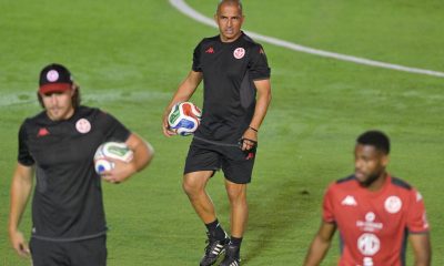 El seleccionador de Túnez Sabri Lamouchi, durante un entrenamiento de su equipo el pasado 9 de junio. EFE/Miguel Sierra