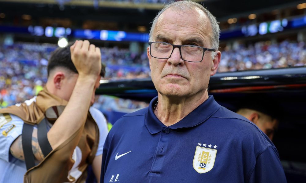 Marcelo Bielsa, durante el partido de Uruguay ante Arabia Saudí en Miami. EFE/EPA/CRISTOBAL HERRERA-ULASHKEVICH