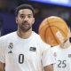 El ala pívot canadiense Trey Lyles en el calentamiento previo a un partido de Liga Endesa de baloncesto con el Real Madrid. EFE/ Victor Lerena