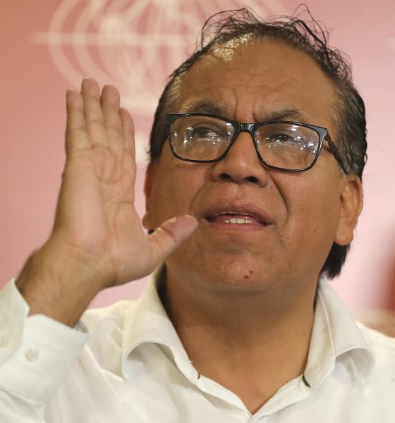 El candidato izquierdista a la presidencia de Perú, Roberto Sánchez, fue captado este 5 de mayo, durante una reunión con integrantes de la Asociación de Prensa Extranjera en el Perú (APEP), en Lima (Perú). EFE/Paolo Aguilar