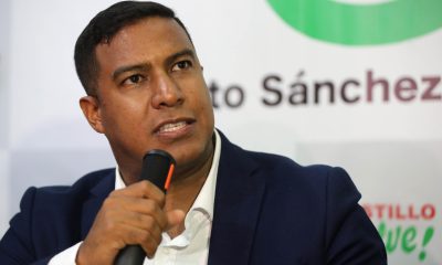 El secretario general del partido Juntos por el Perú, Ernesto Zunini, fue captado el pasado 9 de mayo, durante una rueda de prensa, en Lima (Perú). EFE/Paolo Aguilar