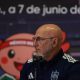 El seleccionador de España Luis de la Fuente habla durante una rueda de prensa. EFE/Alex Cruz