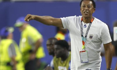 El seleccionador de Cabo Verde, Pedro Leitão Brito, durante el partido del grupo H del Mundial 2026 ante Uruguay, en el estadio Hard Rock en Miami (EE.UU.). EFE/Alberto Estévez