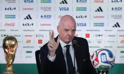 El presidente de la FIFA, Gianni Infantino, reacciona durante una rueda de prensa este miércoles, en Ciudad de México (México). EFE/ Isaac Esquivel
