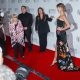 La estrella del pop estadounidense Taylor Swift posa en la alfombra roja a su llegada a la ceremonia de ingreso en el Salón de la Fama de Compositores de 2026 en Nueva York, EE. UU., el 11 de junio de 2026. EFE/EPA/OLGA FEDOROVA