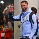 Fotografía del 9 de junio de Rodrigo Bentancur, de Uruguay, durante la despedida a la selección en el Aeropuerto de Carrasco en Montevideo. EFE/Federico Gutiérrez