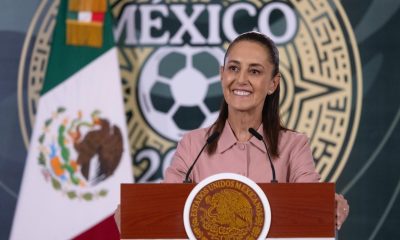Fotografía cedida por la Presidencia de México de su mandataria, Claudia Sheinbaum, durante una rueda de prensa este jueves, en el Palacio Nacional de Ciudad de México (México). EFE/ Presidencia de México /SOLO USO EDITORIAL/NO VENTAS/ SOLO DISPONIBLE PARA ILUSTRAR LA NOTICIA QUE ACOMPAÑA (CRÉDITO OBLIGATORIO)