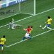 Fotografía de archivo del 12 de junio de 2014 en la que se observa al defensa brasileño Marcelo Vieira (2d) al marcar un gol en propia puerta durante el partido inaugural del Mundial de Fútbol de Brasil 2014 entre Brasil y Croacia en el estadio Arena de São Paulo. EFE/Mauricio Dueñas