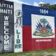 Fotografía del martes 9 de junio de un mural con la bandera haitiana pintado en el barrio de Little Haiti en Miami, Florida (EE.UU.). EFE/Hugo Barcia