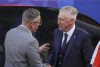 El seleccionador de Brasil, Carlo Ancelotti (d), saluda a su par de Marruecos, Mohamed Ouahbi (i) este sábado antes del partido entre ambas selecciones que culminó con empate a un gol en el inicio del Grupo C del Mundial 2026. EFE/ Ángel Colmenares