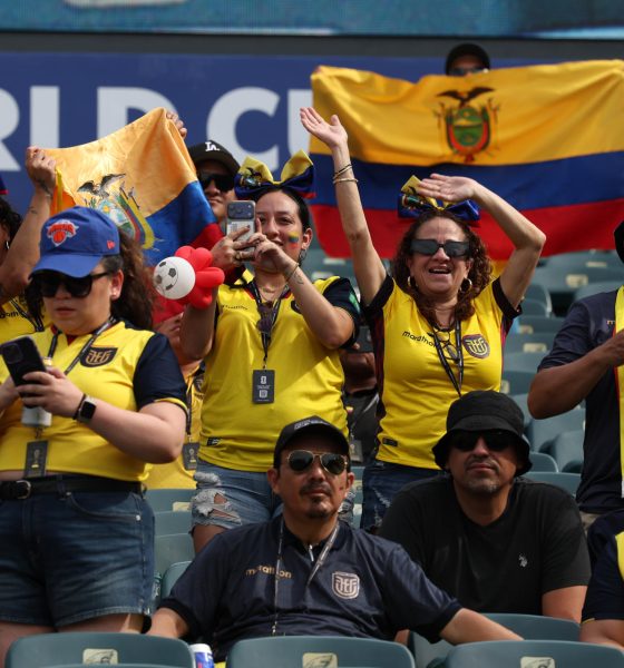 Los hinchas de la selección de Ecuador en Filadelfia, antes del partido ante Costa de Marfil en el Mundial 2026. EFE/Sebastiao Moreira