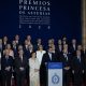 El presidente del Principado de Asturias, Adrián Barbón, anuncia que la astronauta estadounidense Christina Koch, una de las tripulantes de la misión Artemis II de la NASA que en abril hizo historia al orbitar la Luna, poniendo fin a más de medio siglo sin presencia humana en el satélite natural, ha sido galardonada este miércoles con el Premio Princesa de Asturias de la Concordia 2026. EFE/ Paco Paredes