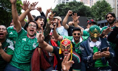 Aficionados de México asisten al Fan Fest este jueves, previo al partido del grupo A del Mundial de la FIFA 2026 entre México y Corea del Sur, en Ciudad de México (México). EFE/ Tomás Pérez
