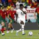 El portugués Raphael Guerreiro y Thomas Partey, de Ghana, en foto de archivo de Rolex dela Pena. EFE