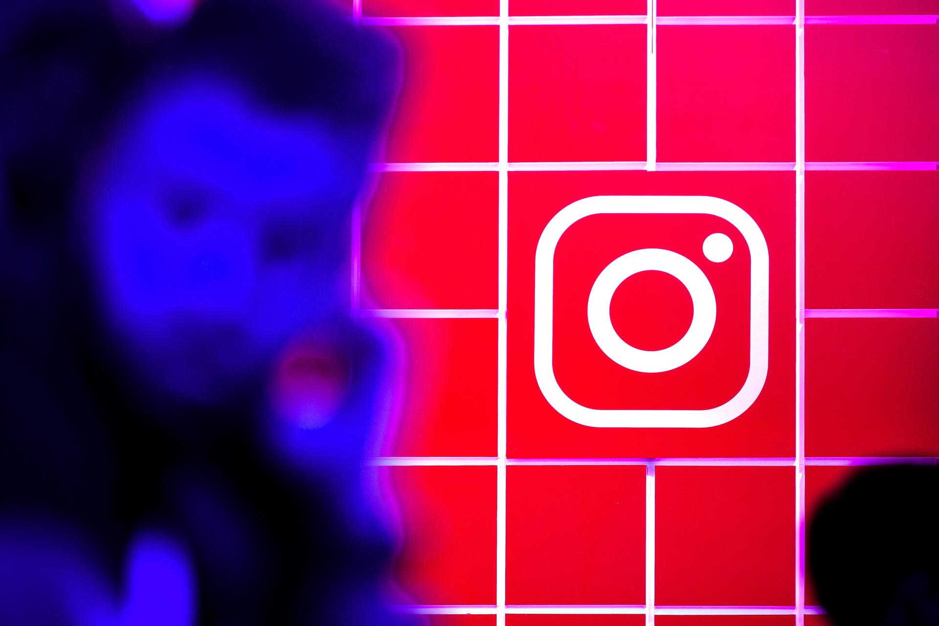 Fotografía de archivo que muestra el logotipo de Instagram en la convención de juegos de Gamescom en Colonia, Alemania. EFE/ Sascha Steinbach