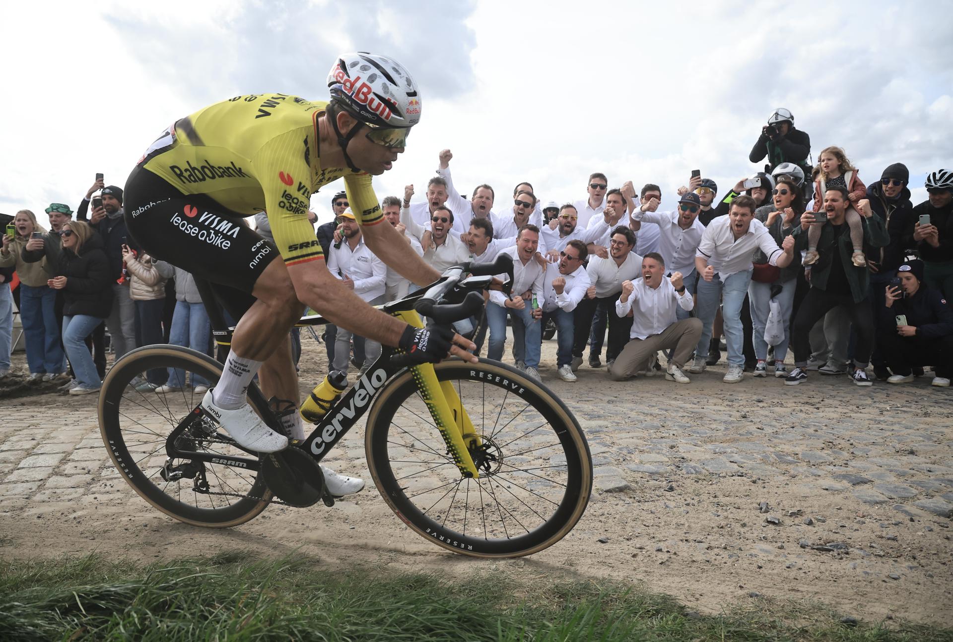 El belga Wout Van Aert (Vism en foto de archivo de CHRISTOPHE PETIT TESSON. EFE/EPA