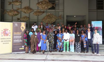 - Fotografía de familia de los participantes en un taller sobre periodismo cultural este martes en Lagos (Nigeria). El organismo público español Casa África y el Museo del Prado de Madrid, una de las mayores pinacotecas del mundo, han colaborado por primera vez para formar a periodistas culturales en el continente africano, una iniciativa que se ha plasmado en un taller celebrado en Lagos (Nigeria). EFE/ Casa África/YSMA/SÓLO USO EDITORIAL/SÓLO DISPONIBLE PARA ILUSTRAR LA NOTICIA QUE ACOMPAÑA (CRÉDITO OBLIGATORIO)