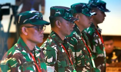 Yakarta (Indonesia), 10/06/2026.- (De izquierda a derecha) Los miembros de la inteligencia militar Edi Sudarko, Budhi Hariyanto Widhi, Nandala Dwi Prasetyo y Sami Lakka en la sala del tribunal durante la audiencia de su veredicto en el tribunal militar de Yakarta, Indonesia, el 10 de junio de 2026. 
EFE/EPA/MAST IRHAM