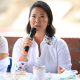 La candidata a la Presidencia de Perú por el partido Fuerza Popular, Keiko Fujimori, habla en el tradicional desayuno electoral este domingo, durante la segunda vuelta de las elecciones presidenciales, en el distrito de San Juan de Lurigancho en Lima (Perú). EFE/ German Falcón