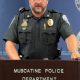 Fotografía de Rastreo de Redes que muestra al jefe actual de la Policía de Muscatine, Anthony Kies, durante una rueda de prensa en Muscatine (EE.UU.). EFE/ Rastreo de Redes