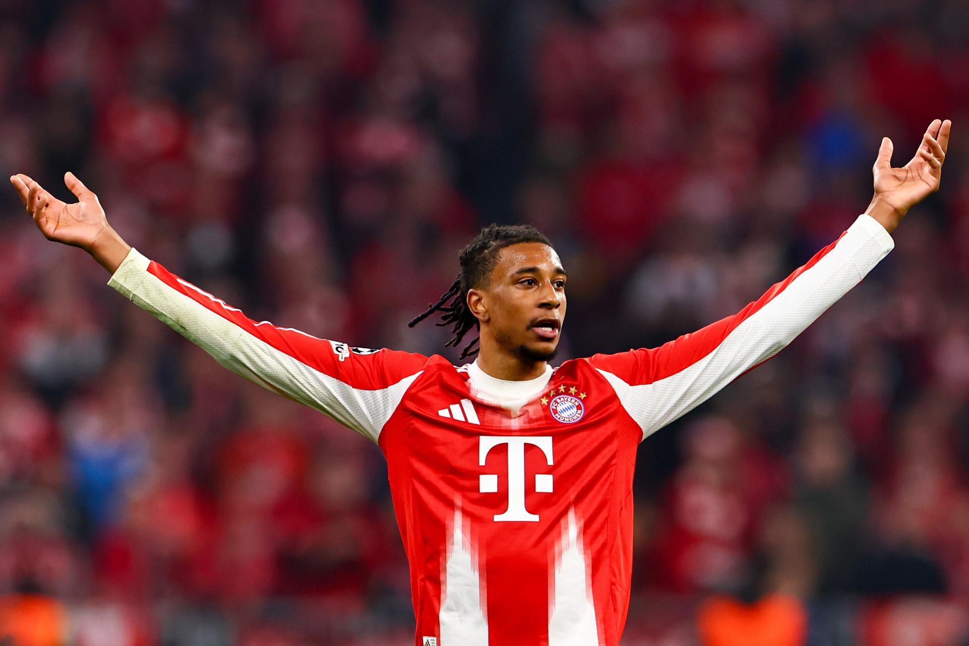 Fotografía de Anna Szilagyi, en la que puede verse en una imagen de archivo del pasado 15 de abril al futbolista del Bayern Múnich Michael Olise, que debutará en el Mundial con Francia. EFE