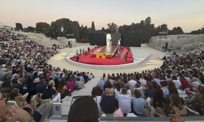 Vista general del el teatro griego de Siracusa, durante la adaptación de la obra dramatúrgica los ‘Persas’, de Esquilo, dirigida por el español Àlex Ollé, en Sicilia (Italia). EFE/Gonzalo Sánchez