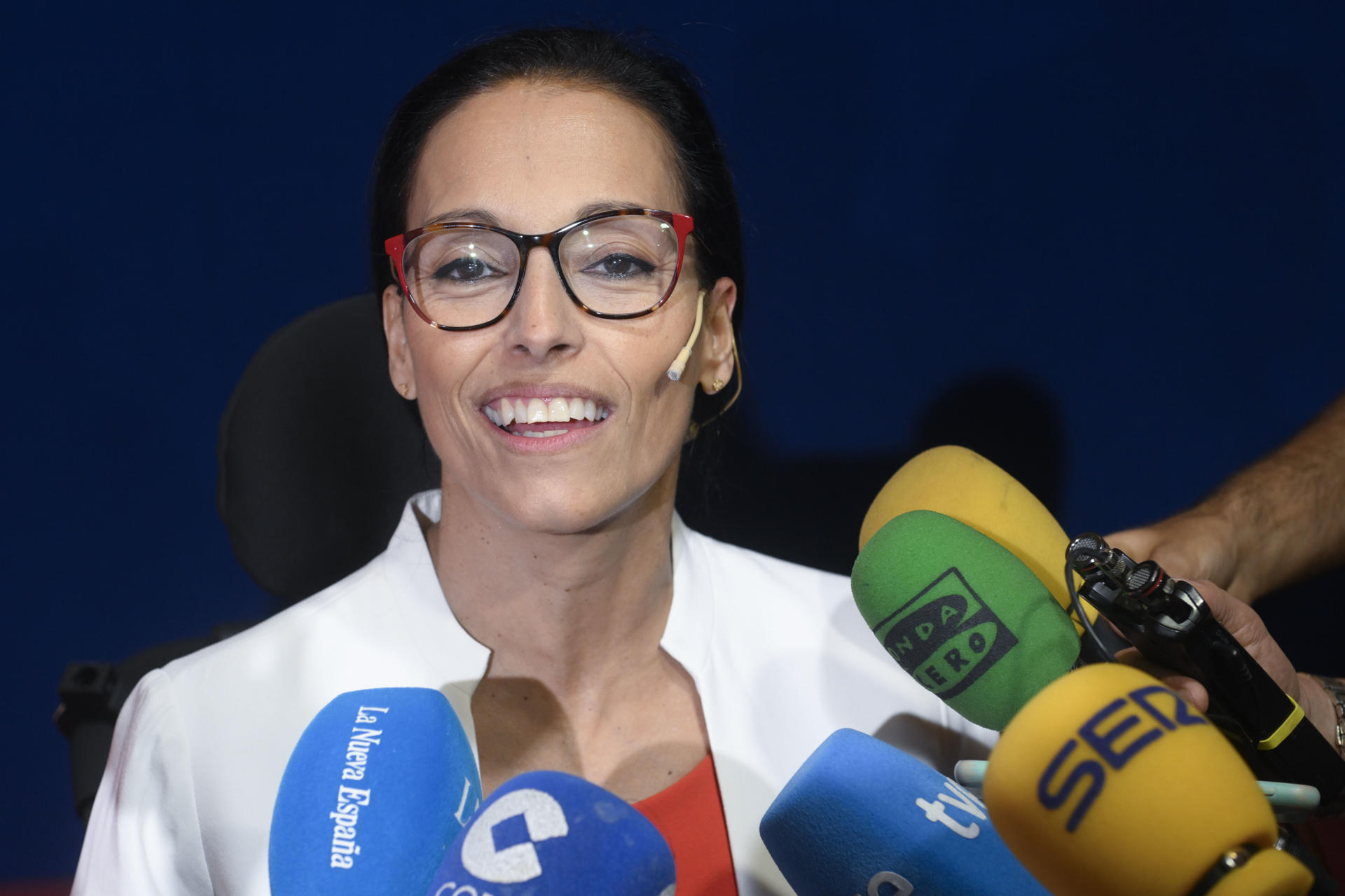 La atleta Teresa Perales, presidenta del Jurado del Premio Princesa de Asturias del Deporte, atiende a la prensa tras anunciarse que el futbolista argentino Lionel Messi, ha ganado el Premio Princesa de Asturias del Deporte 2026 este miércoles en Oviedo. EFE/Eloy Alonso