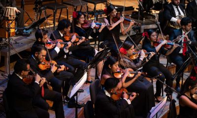 Integrantes de La Orquesta de Cámara Simón Bolívar participan en un homenaje al poeta y dramaturgo español Federico García Lorca con el espectáculo poético-musical 'Lorca como tú quieras', este sábado en Caracas (Venezuela). EFE/ Ronald Peña R