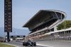 El piloto británico del equipo Mercedes George Russell, durante la clasificación previa al Gran Premio de Fórmula 1 de Barcelona-Cataluña, este sábado. - EFE/Siu Wu
