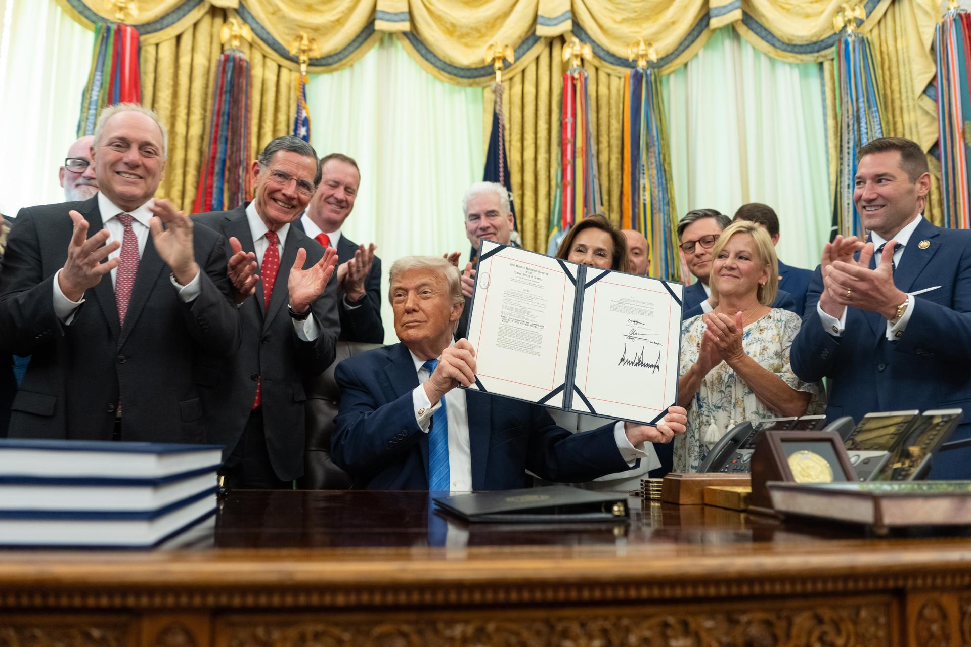 EFE/EPA/AARON SCHWARTZ / POOL